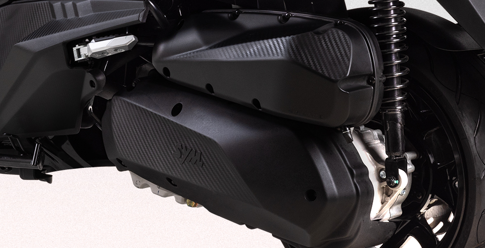 250cc全新水冷四氣門引擎.jpg